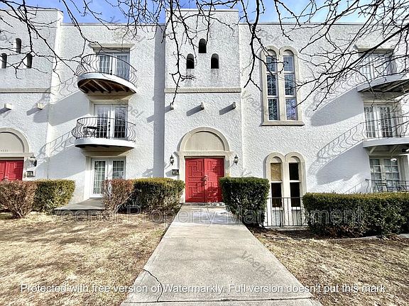 2nd image of 4335 Oak St Unit 12