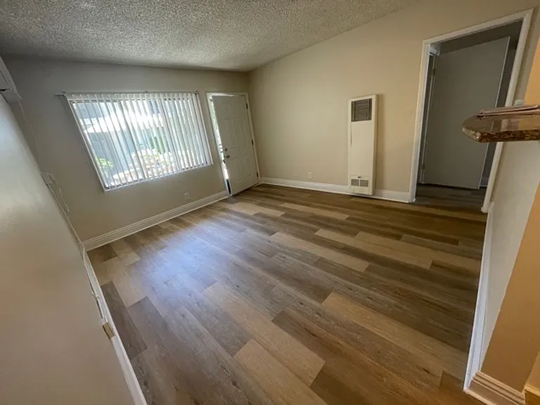 850 S Rosemead Blvd — Photo 3