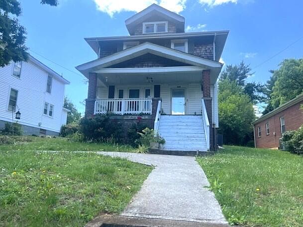 1st image of 610 Watt St