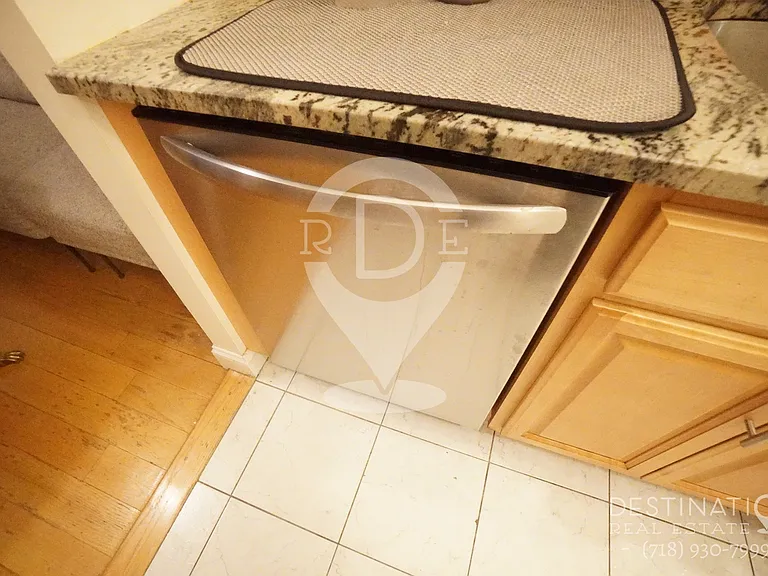446 Bergen St #1L — Photo 21