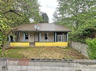 443 Newton Rd, Weott, CA 95571