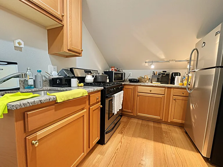 21 Chestnut Hill Ave #3 — Photo 2