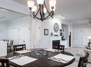 213 Lord Byron Ct UNIT 213, Cary, NC 27513