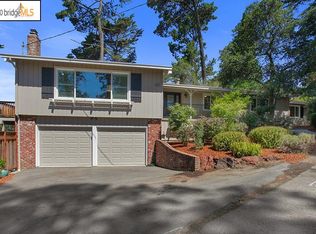 8495 Pine Hills Dr, Oakland, CA 94611