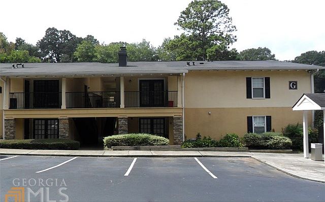 2nd image of 1150 Collier Rd NW