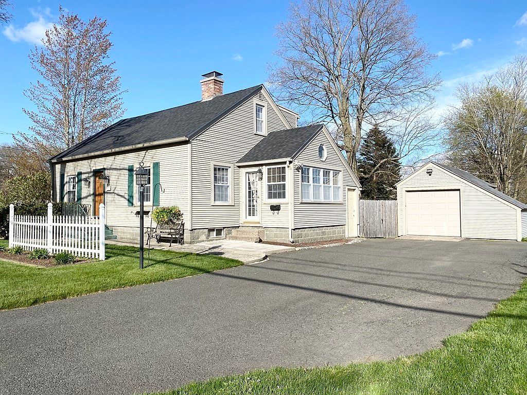 70 Mill St, Westfield, MA 01085 Zillow