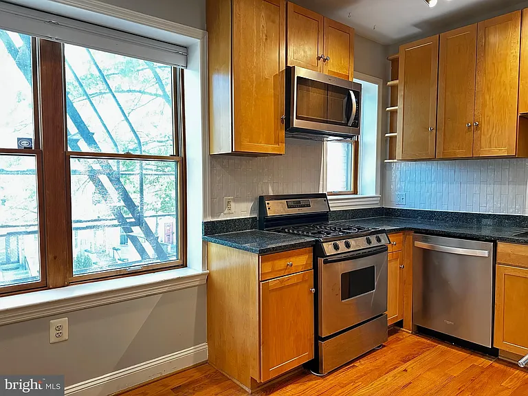 1101 Fairmont St NW #7 — Photo 16