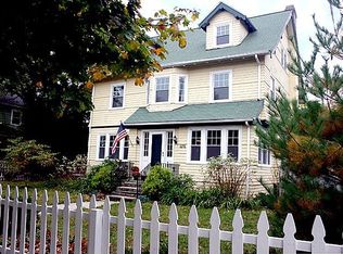 1141 Narragansett Blvd, Cranston, RI 02905