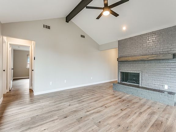 4th image of 649 Reno St