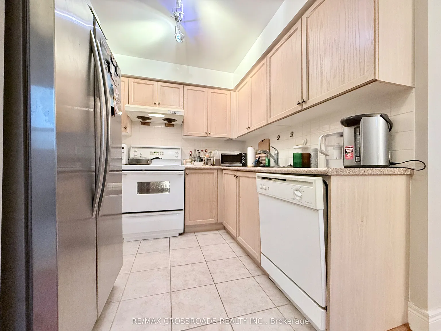 2 bed, $2,900 — Photo 4