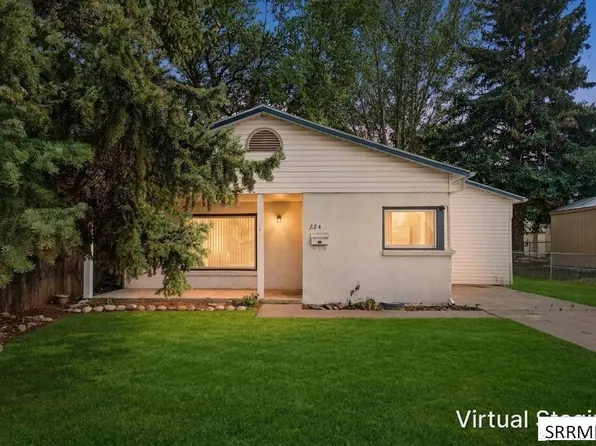 224 E Center St, Shelley, ID 83274