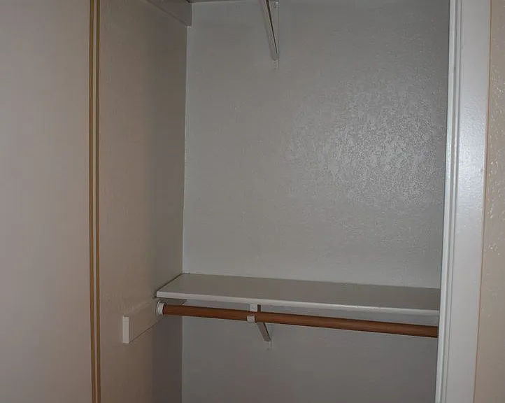 837 Lakeview Dr — Photo 18