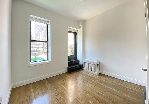 Rented by REAL New York | media 7