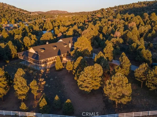 46500 Minnow Ln, Big Bear City, CA 92314