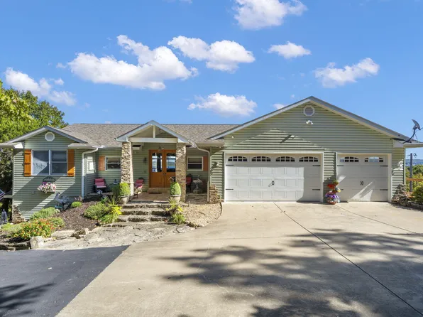 1079 Cambridge Drive, Blue Eye, MO 65611