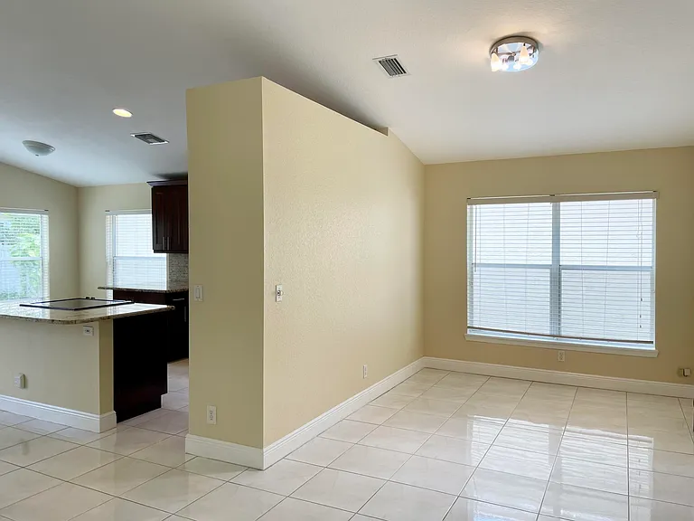 2425 Pigeon Cay — Photo 11