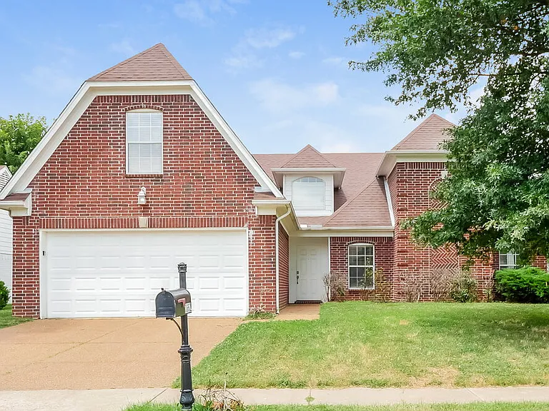 11662 Underwood Dr — Photo 1