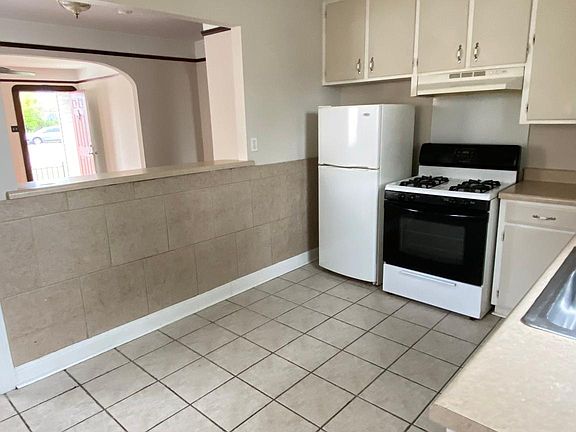 2nd image of 1513 Hancock St