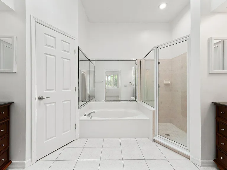 435 SW Jefferson Cir — Photo 26