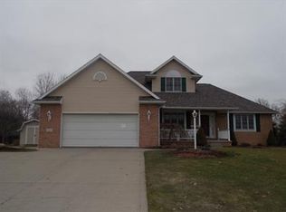 1004 Danielle Ave, Louisville, OH 44641