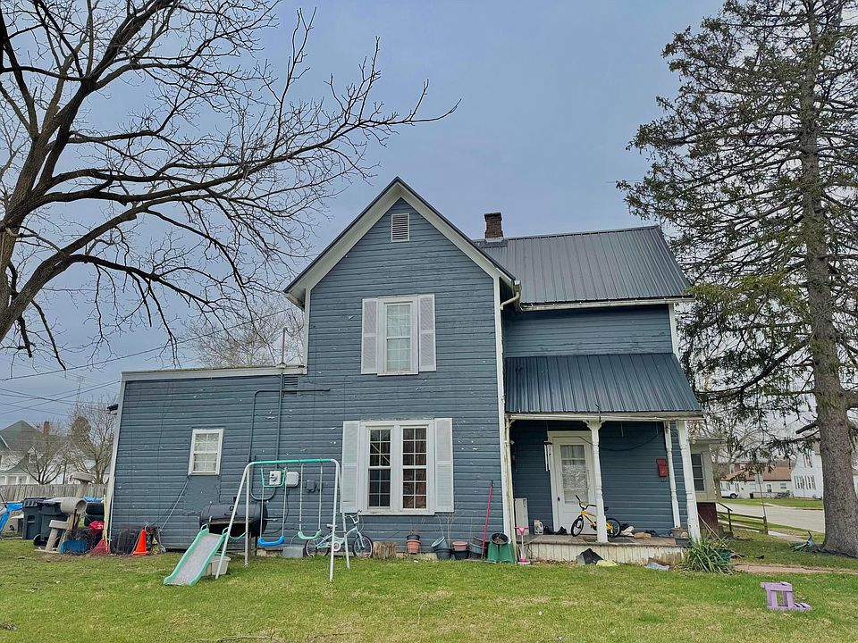 2nd image of 112 Washington St
