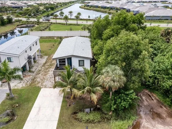 3260 Woodside Ave, Naples, FL 34112