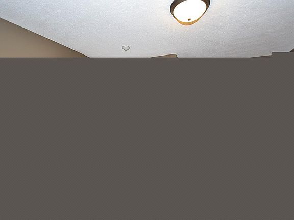 5th image of 33 Randolph Dr