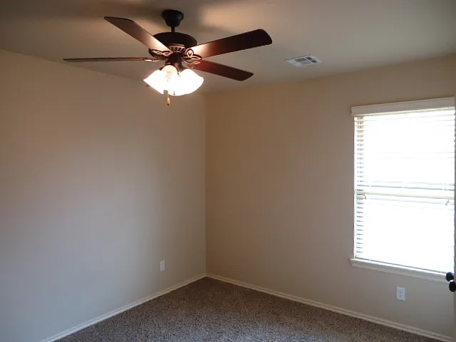 800 S Bouziden Dr — Photo 15