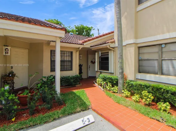 17012 NW 66th Ct, Hialeah, FL 33015