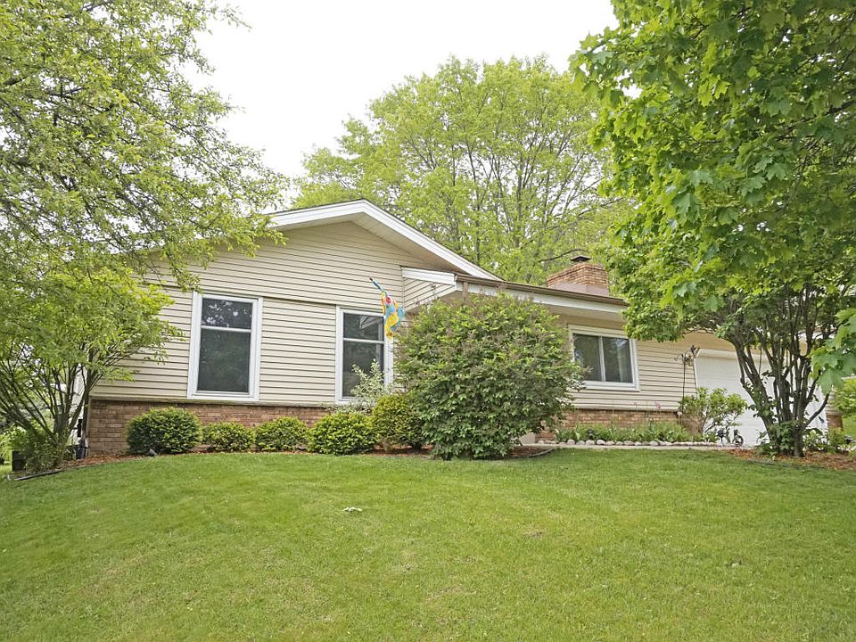 1st image of 2207 Harris Highland Dr