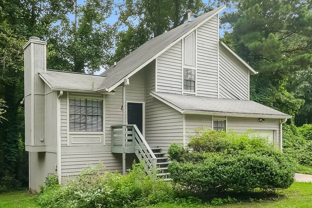3 bed, 2.0 bath, 1194 sqft, $1,845 — Photo 4
