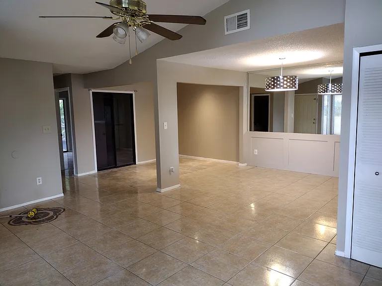 629 Golden Sunshine Cir — Photo 55