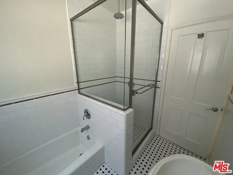 10559 1/2 Ashton Ave #10559 — Photo 8