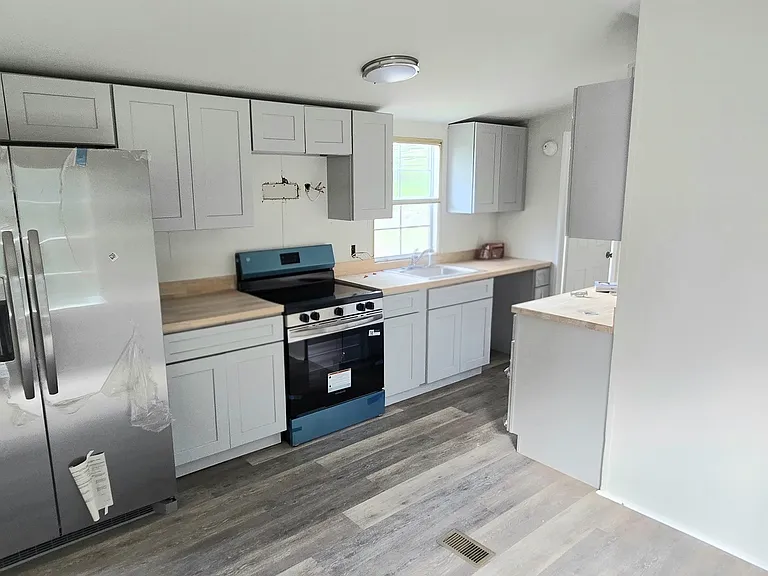 968 Cy Cir — Photo 4