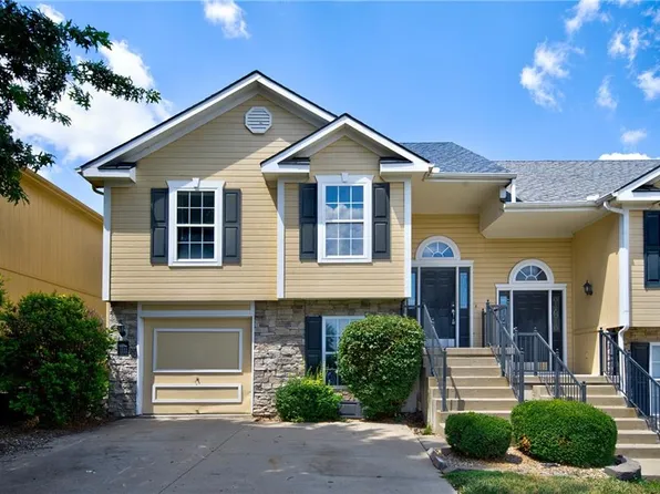 1222 NW Ashley Dr, Grain Valley, MO 64029