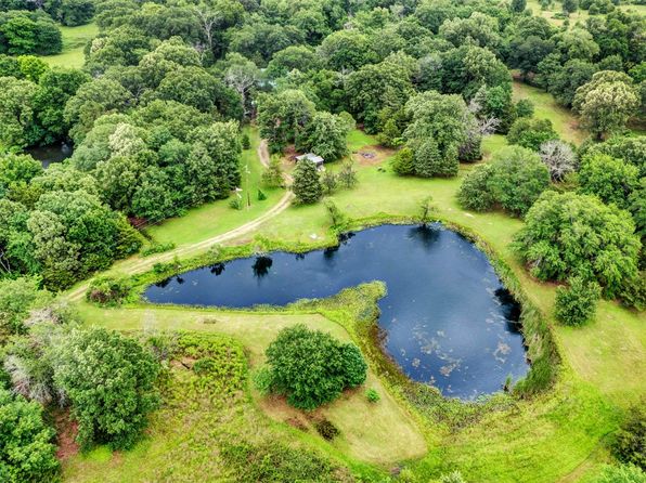 596 County Road 2411, Honey Grove, TX 75446