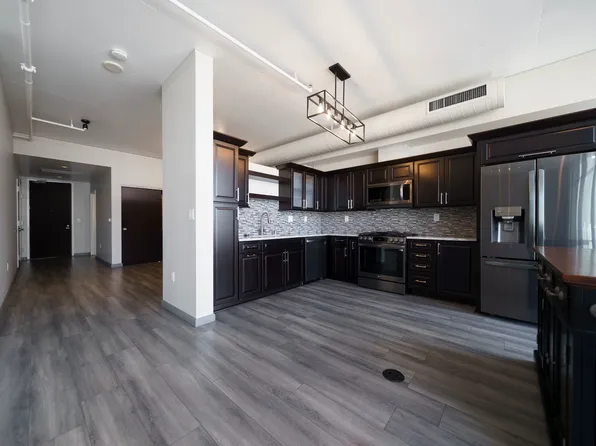 1100 S Hope St, Los Angeles, CA