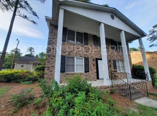 526 Deerwood St, Columbia, SC 29205