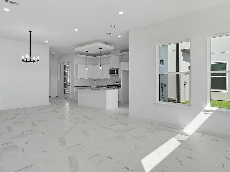 2921 El Fenice Ln — Photo 15