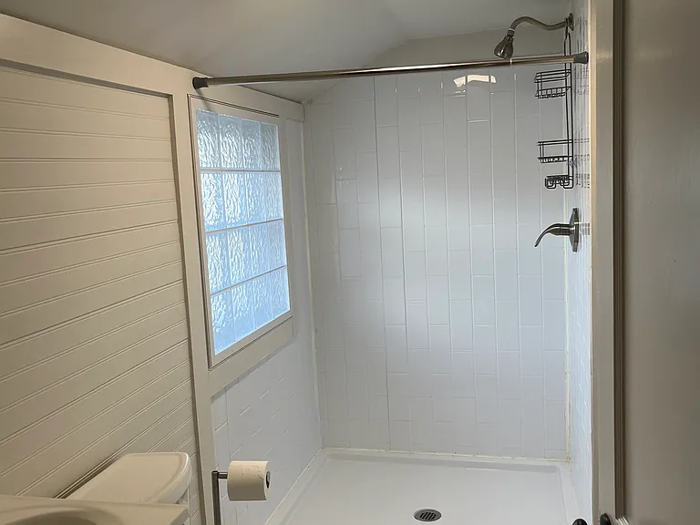 310 N Constitution Ave — Photo 6
