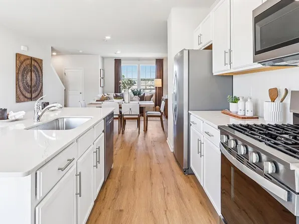 35 Baybreeze Dr, Waretown, NJ 08758