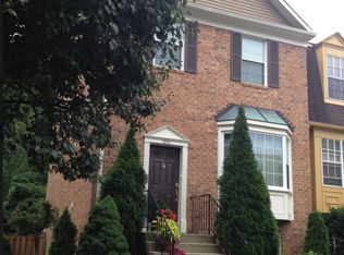 7801 Wintercress Ln, Springfield, VA 22152