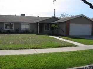 835 W Rosewood St, Rialto, CA 92376