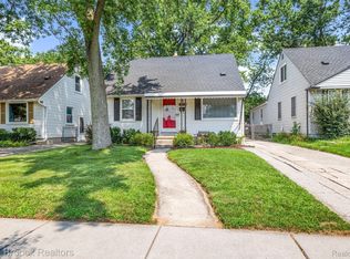 505 E Sunnybrook Dr, Royal Oak, MI