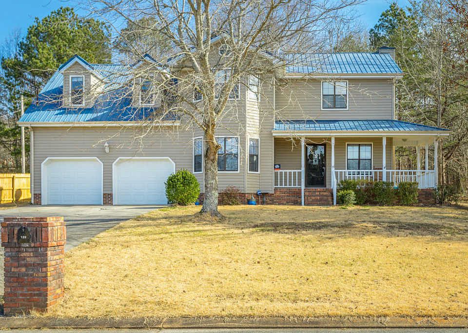 1st image of 120 Merry Wood Dr