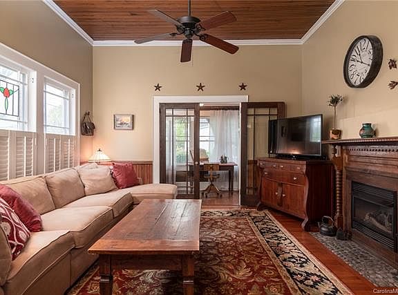 4th image of this home