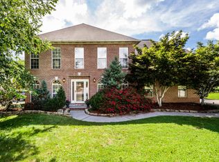 2483 Maple Crest Ln, Knoxville, TN 37921