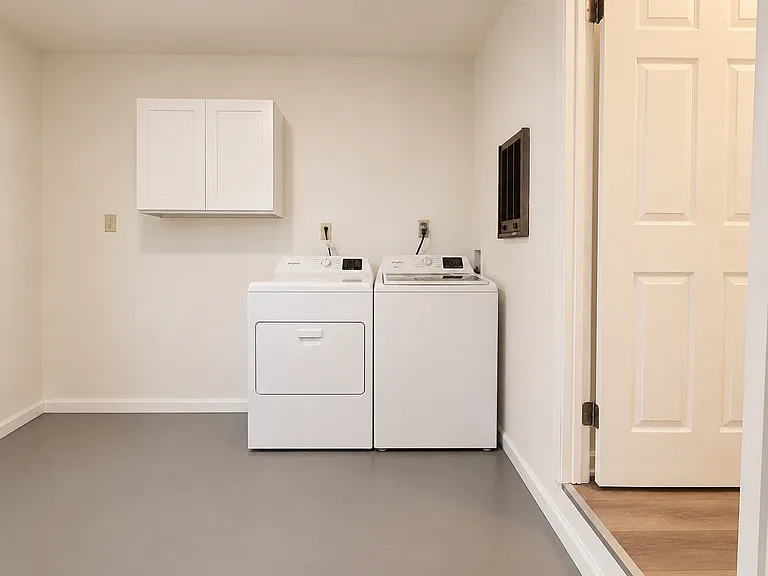 132 Marion Ter — Photo 26