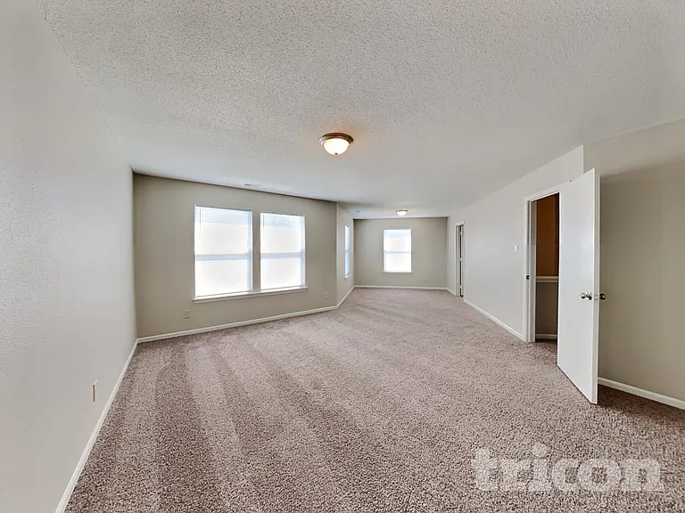 7771 Mistflower Ln — Photo 9