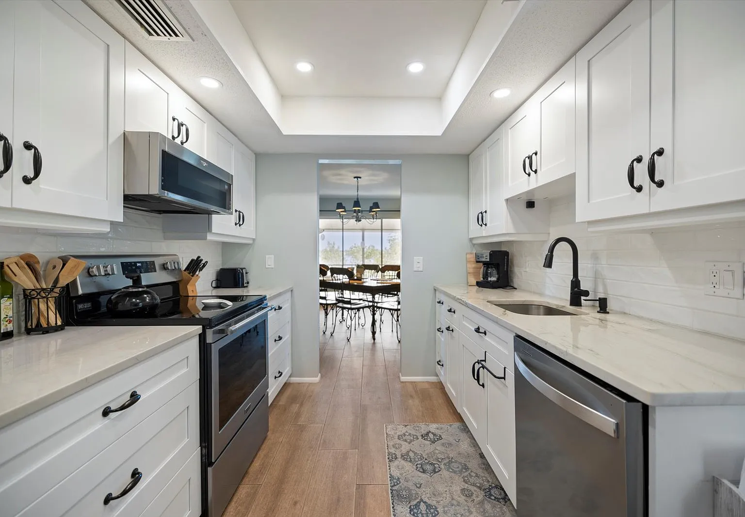 2 bed, 1067 sqft, $5,500 — Photo 4